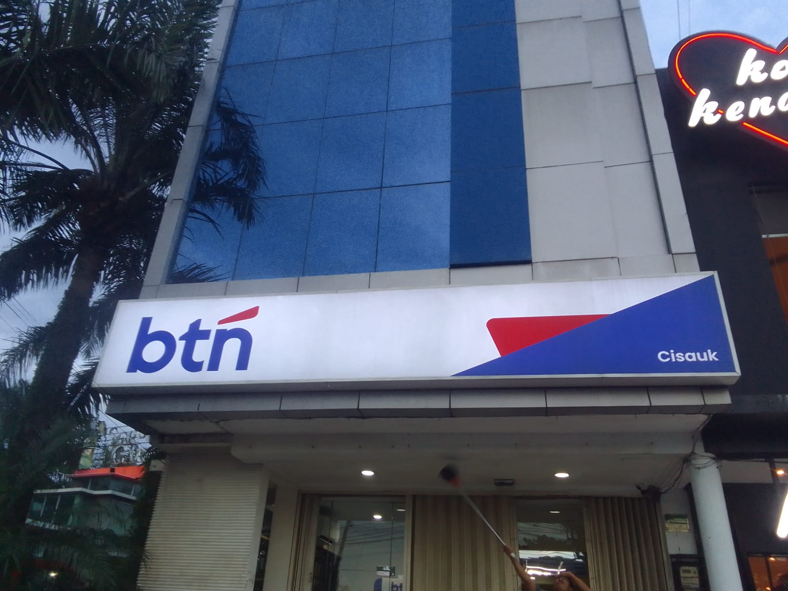 Wallsign Bank BTN