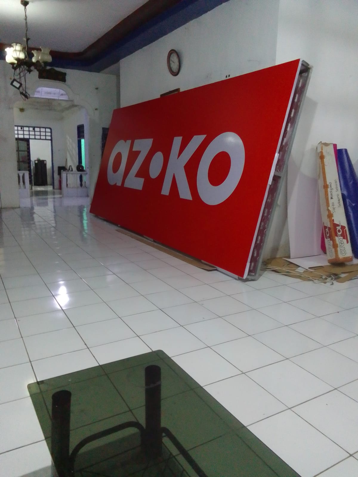 Neonbox AZKO