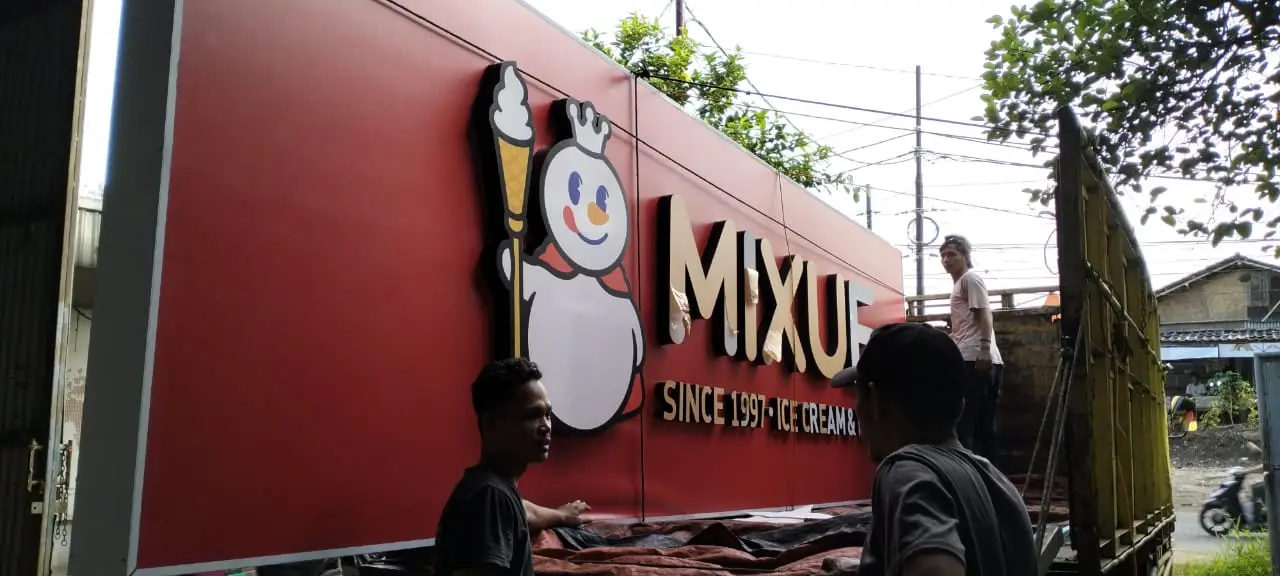 Huruf Timbul Acrylic vs Stainless